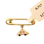 سنجاق سینه نوزاد